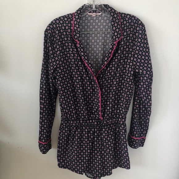 Victoria's Secret Pants - Victoria's Secret Cotton Blend Soft Lounging Romper Black & Pink Print Sz XS EUC